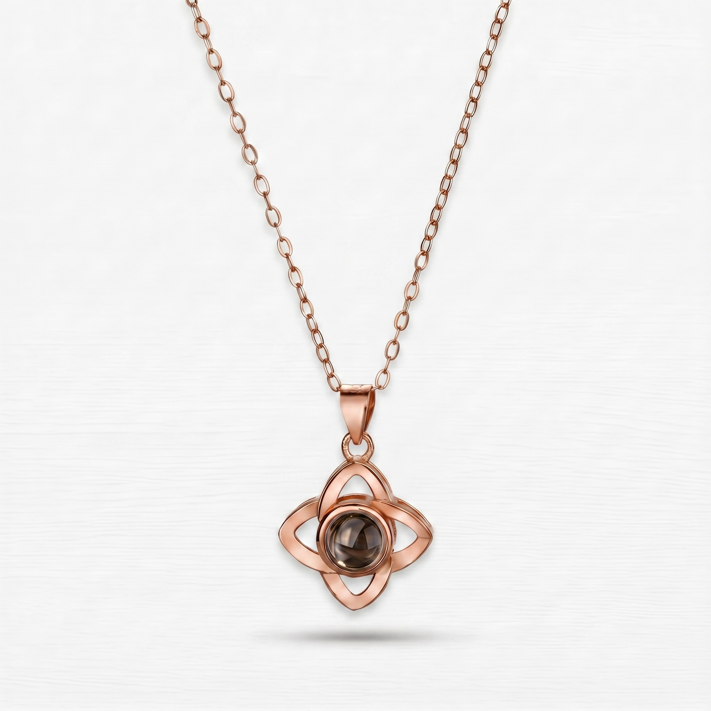 Onyx - Collar de Flor con Foto Proyectada